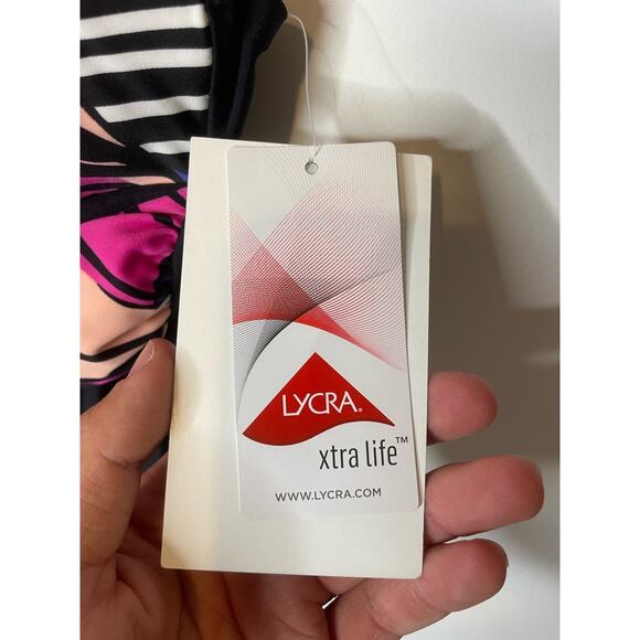 NWT Maxine by Hollywood One Piece Swimsuit 6 Abstract Zebra Beach Summer V-Neck - Picture 5 of 6